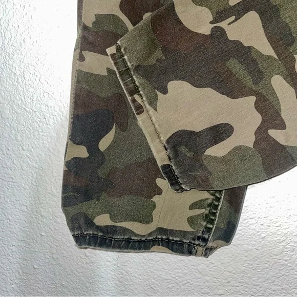 📌SOLD📌 Cato | Stretchy Camo Cargo Pants - Picture 2 of 7